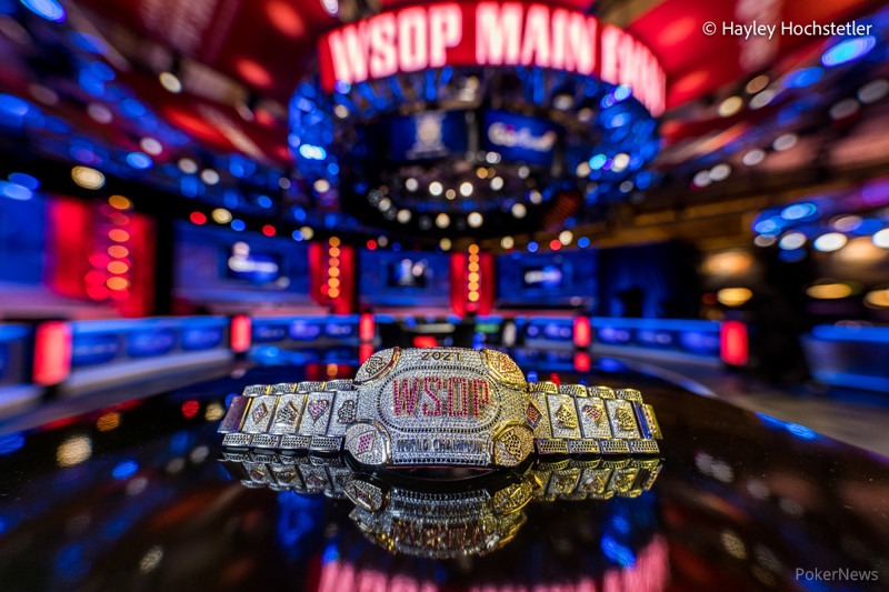 Il braccialetto che verrà assegnato al WSOP Main Event 2021 (Courtesy PokerNews & Hayley Hochstetler)