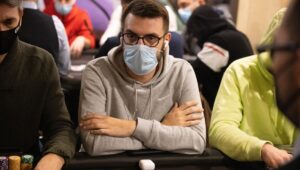 Poker Live: Antonio Bernaudo manda tutti a premio e insegue il trionfo a IPO Master