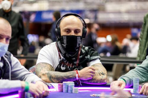 EPT Praga: la super chiamata di Yulian Bogdanov coi Jack. Oppo va in tilt
