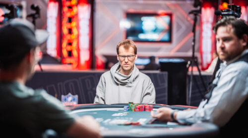 Christoph Vogelsang, chi è il "tankatore seriale" che sta facendo impazzire le WSOP