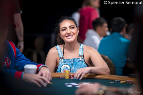 Parte il Main Event delle WSOP 2022 e Kelly Minkin sorride a fine Day 1A