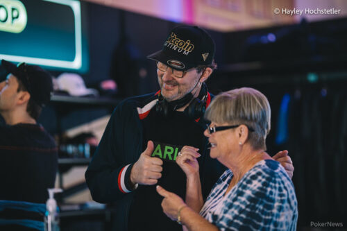 WSOP 2022: Phil Hellmuth è infinito. Lotta 4 left su un field di 1.359 artisti!