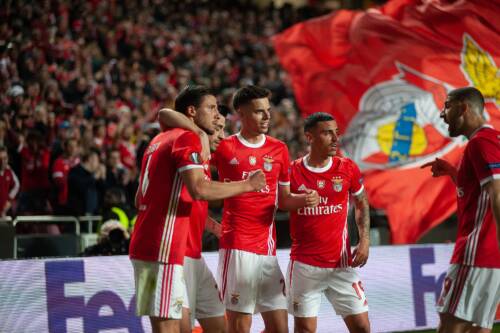 Scommesse, la schedina delle favorite: Dortmund, PSG, Barca, Porto e Benfica, quota @9,63