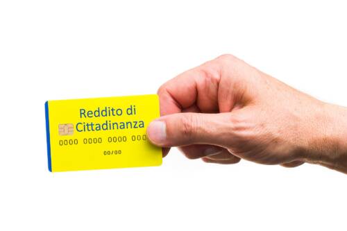 Donna 37enne percepisce il reddito di cittadinanza e scommette €320.000: viene assolta in Tribunale a Avellino!