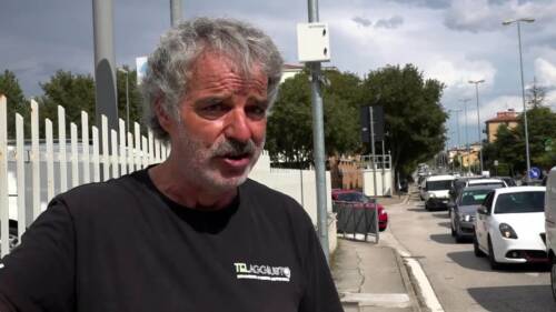 Chiede l’elemosina a Jesi, vince €300mila al Gratta e Vinci, la Procura fa sequestrare tutto ma...