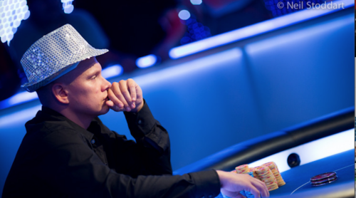 Poker Amarcord: quando Ilari "Zigmund" Sahamies scambiava il cappellino con Joni Jouhkimainen