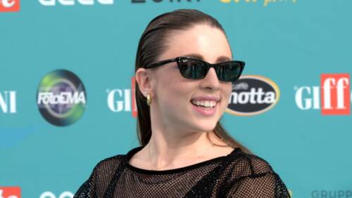 Festival di Sanremo 2024: quote e pronostici in vista della serata cover. Angelina Mango favorita
