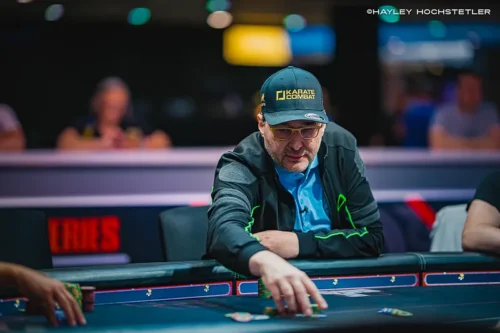WSOP 2024: Phil Hellmuth si ferma al 4° posto, 18° braccialetto rimandato