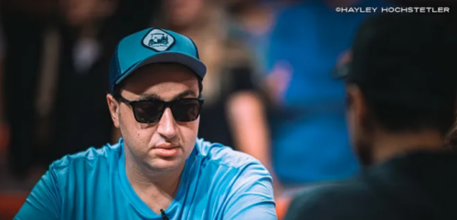 WSOP Main Event 2024, set over set e Poker vs Scala: le mani del chipleader Jordan Griff
