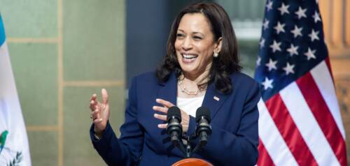 Donald Trump vs Kamala Harris: chi è favorito? Le quote delle Elezioni USA