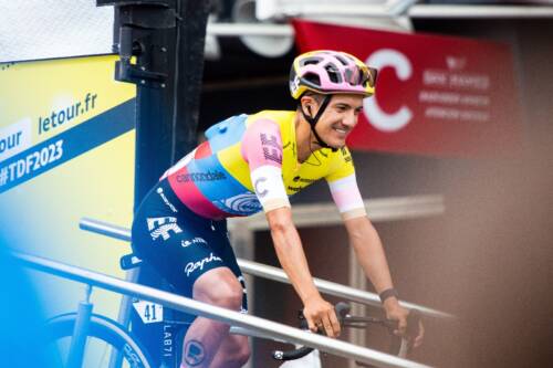 Vuelta di Spagna 2024, favoriti e quote: uno stanco Roglic cerca il poker, UAE a caccia con Yates e Almeida e sorpresa Carapaz