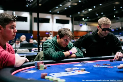 EPT Praga Main Event Day 5: si conferma Runcan, si arrende Umberto Ruggeri