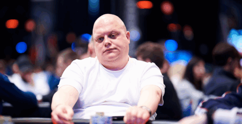 EPT Montecarlo Main Event Day 2: è azzurra la vetta del count, Goeller si regala una giornata da ricordare