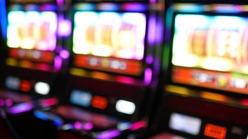 VLT: Vince €9 milioni a Roma ma non viene pagato, la Cassazione ha deciso…