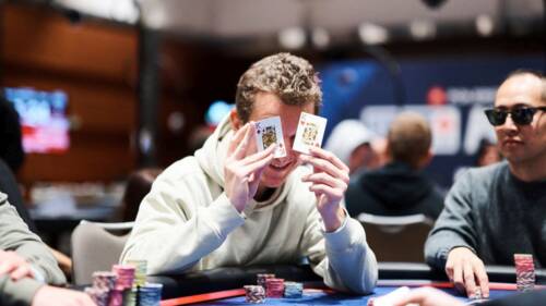 WSOPE 2025: Bendinelli mostruoso nel Monsterstack, Ragone punta il braccialetto nel PLO