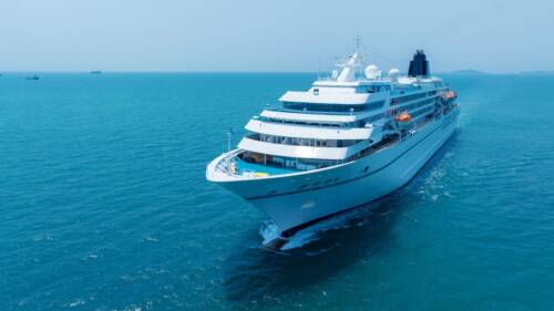 Casinò, accumula $17.000 dollari di perdite e si getta dalla nave da crociera per non pagare: adesso rischia il carcere