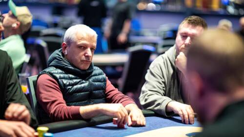 WSOPE 2025 Main Event: 6 italiani al day 4 con super Di Giacomo e Hu!