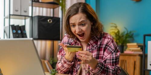 Las Vegas, risveglio da incubo: turista trova addebitati $50 miliardi sul conto corrente