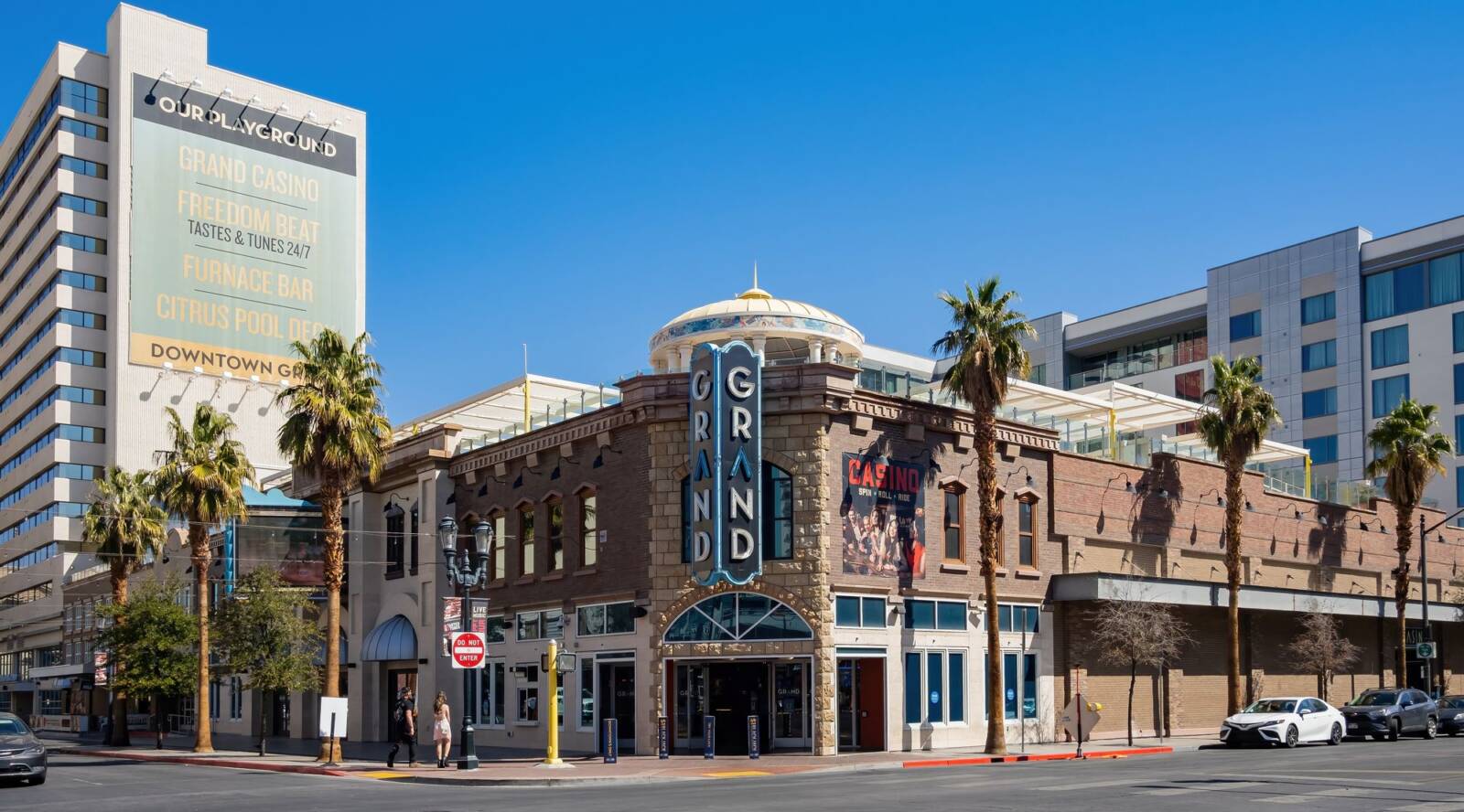 Downtown Grand Casino Hotel