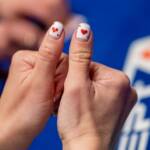 Le differenze tra mani belle e mani forti nel poker. Non innamoratevi del fascino, ma del valore