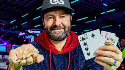Daniel Negreanu vince l'ottavo braccialetto WSOP nel 100k PLO! E Gala è subito super nel Main