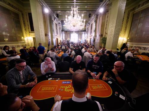 Notte degli Assi, il poker torna a Venezia: 505 entries al Day 1A, John Angulo vola al comando