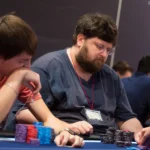 Perché Mario Adinolfi resta in carcere: il poker, Las Vegas, le WSOP, il sito di scommesse del tassista, la posizione dei giudici